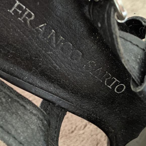 Shoes - Picture 2 of 4